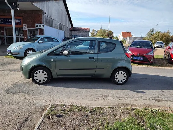 Mitsubishi Colt 2006 photo 3