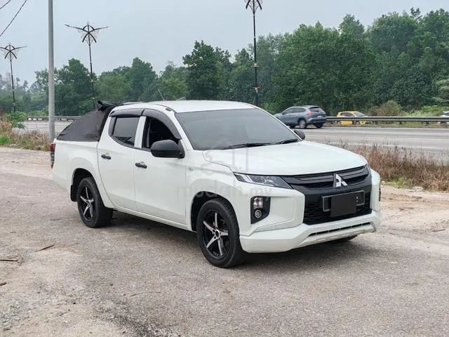 Mitsubishi Triton