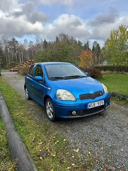 Toyota Yaris 2004 photo 2