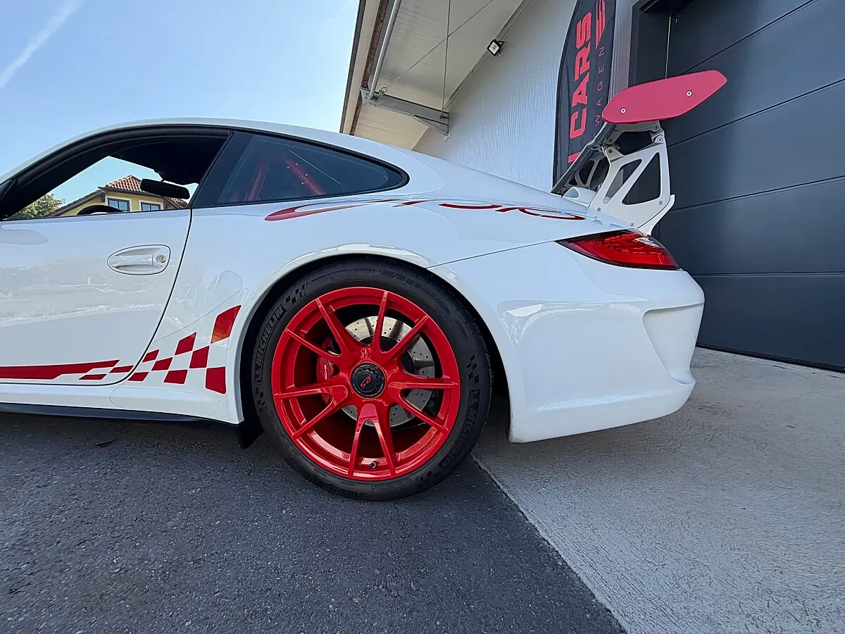 Porsche 911 2011 photo 3