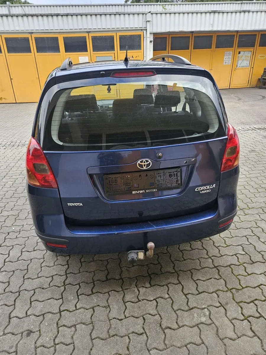 Toyota Corolla Verso 2002 photo 3