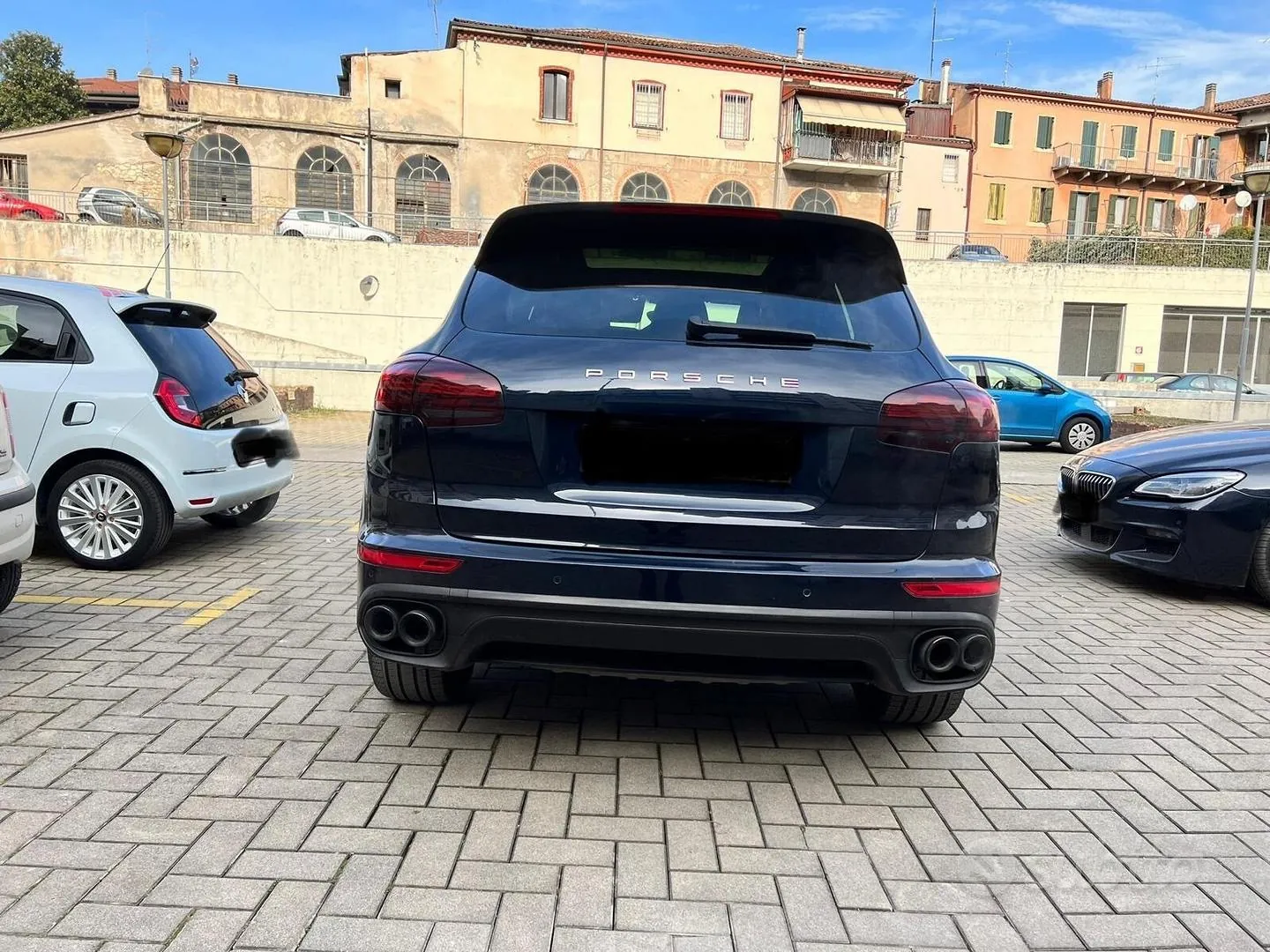 Porsche Cayenne 2016 photo 2