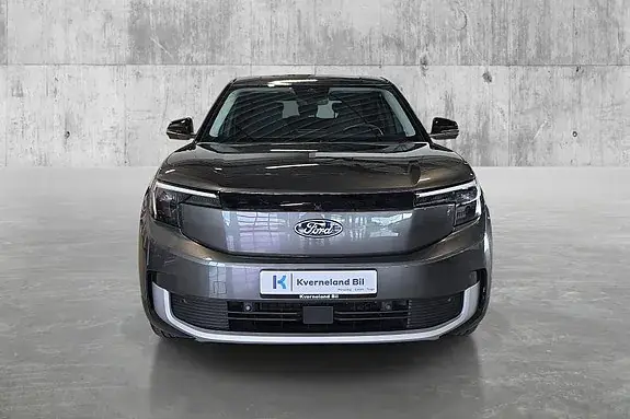 Ford Explorer 2026 photo 2