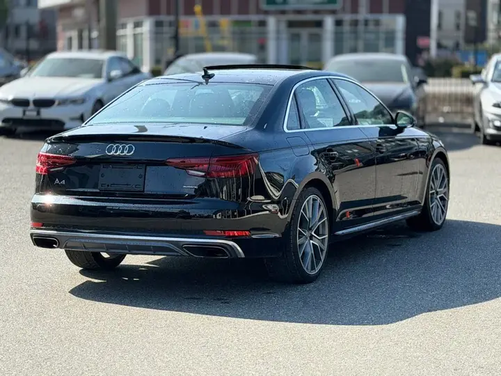 Audi A4 2019 photo 4