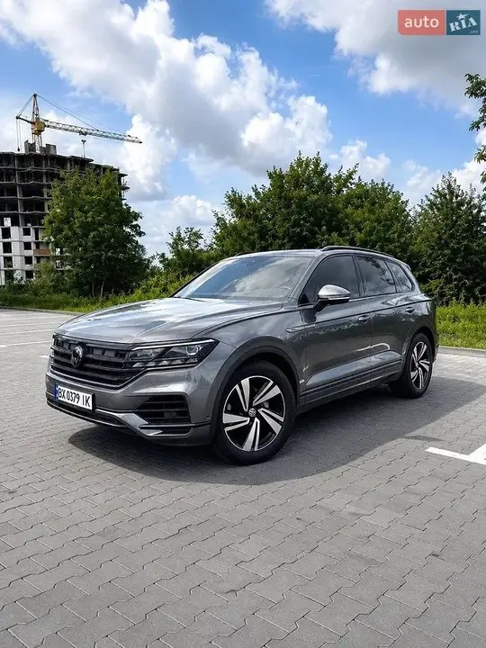 Volkswagen Touareg