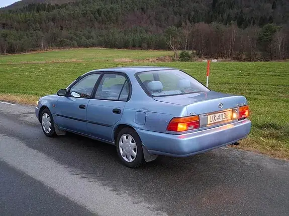 Toyota Corolla 1996 photo 3