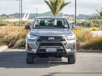 Toyota Hilux 2023 photo 5