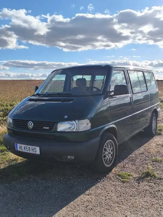 Volkswagen Caravelle
