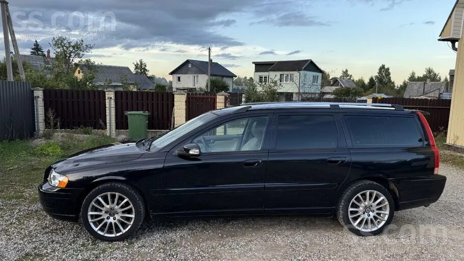 Volvo V70 2008 photo 2