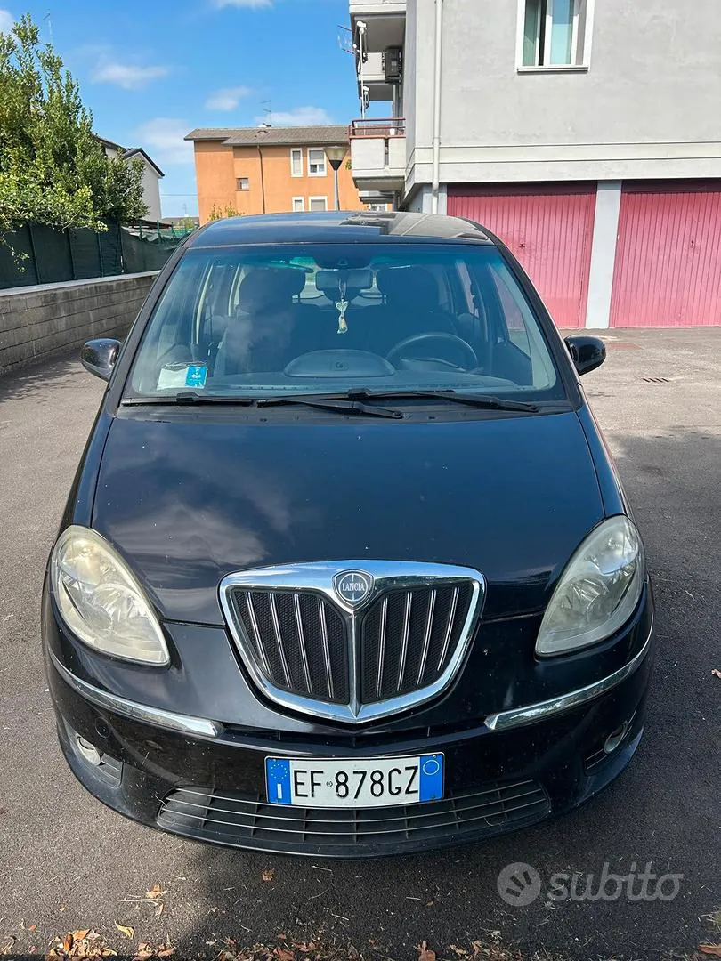 Lancia Musa 2010 photo 2