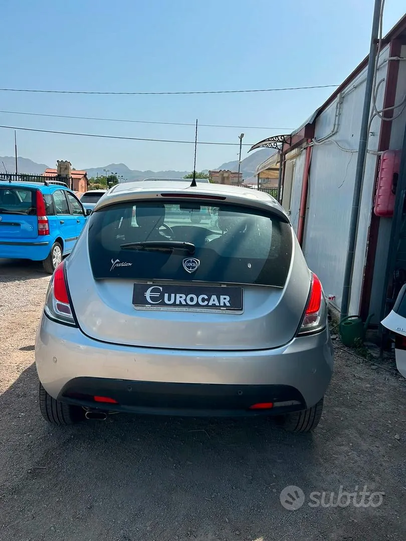 Lancia Ypsilon 2015 photo 5