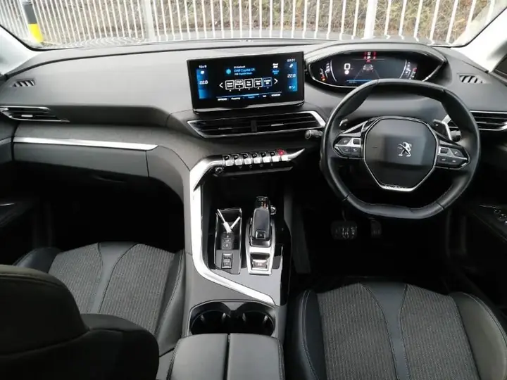 Peugeot 3008 2021 photo 3