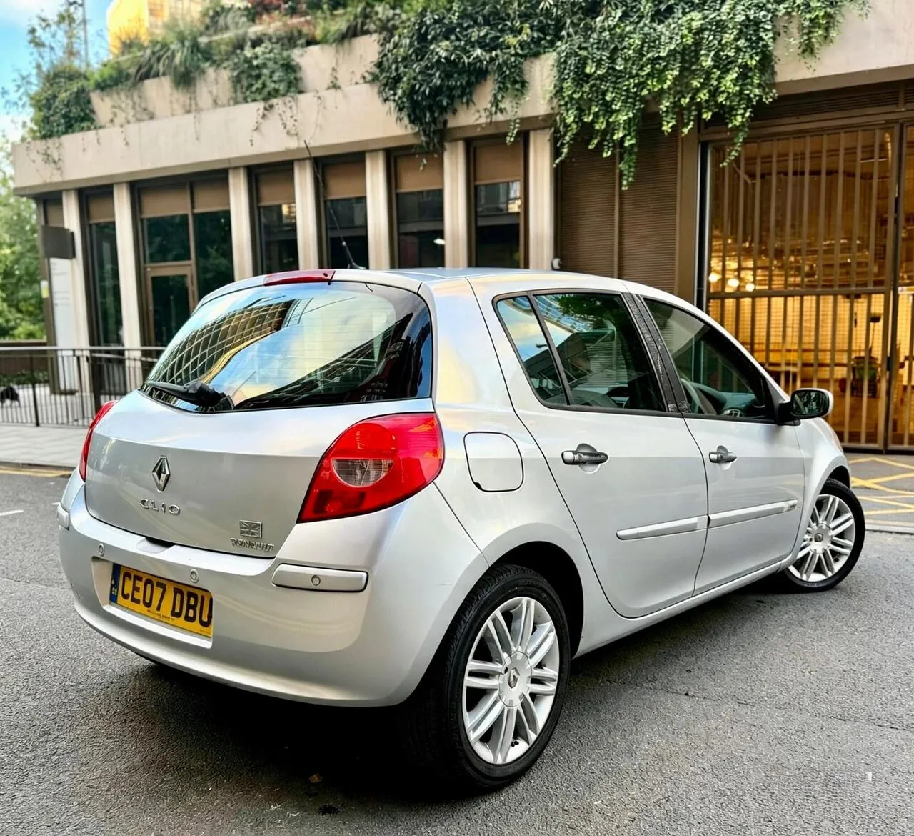 Renault Clio 2007 photo 3