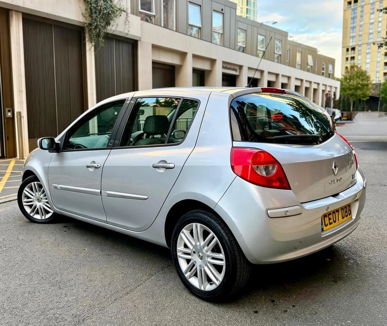 Renault Clio 2007 photo 4