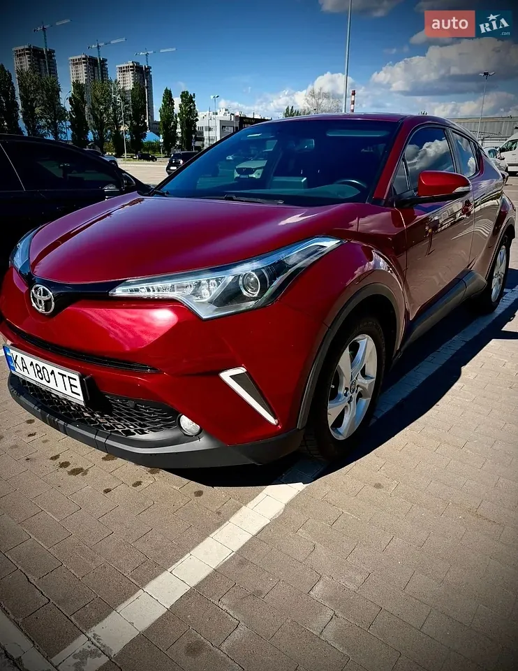 Toyota C-Hr 2017 photo 2