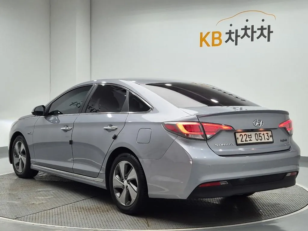 Hyundai Sonata 2016 photo 2
