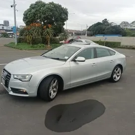 Audi A5 2013 photo 2