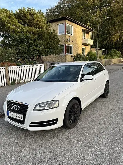 Audi A3 2012 photo 2