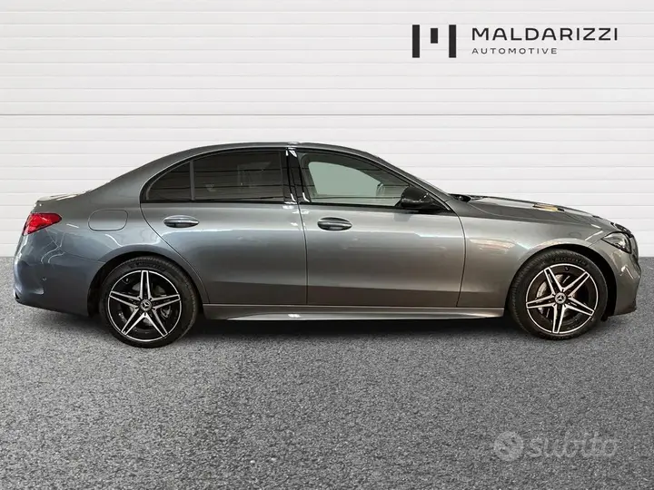 Mercedes-Benz C 300 2025 photo 5