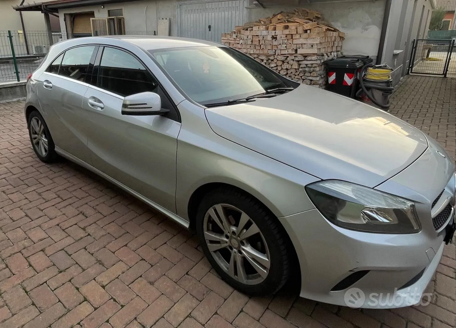 Mercedes-Benz A 2017 photo 3