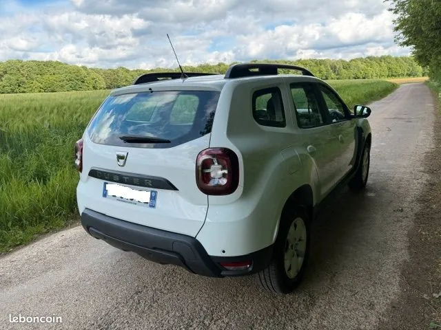 Dacia Duster 2021 photo 2