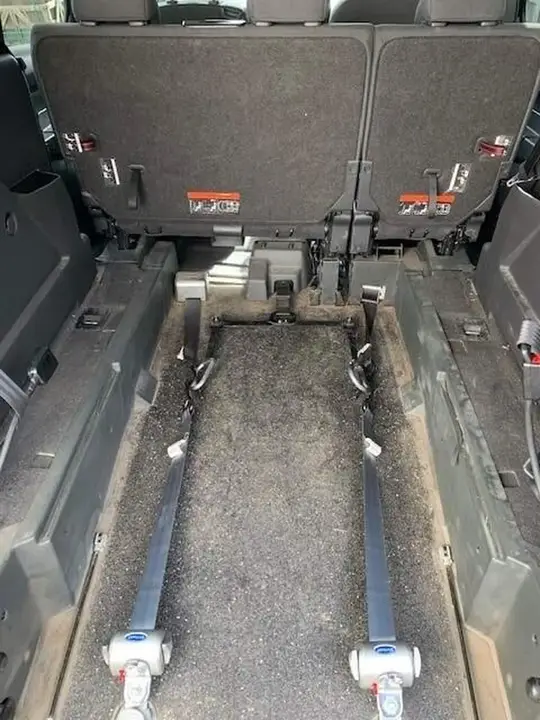 Ford Grand Tourneo Connect 2018 photo 2