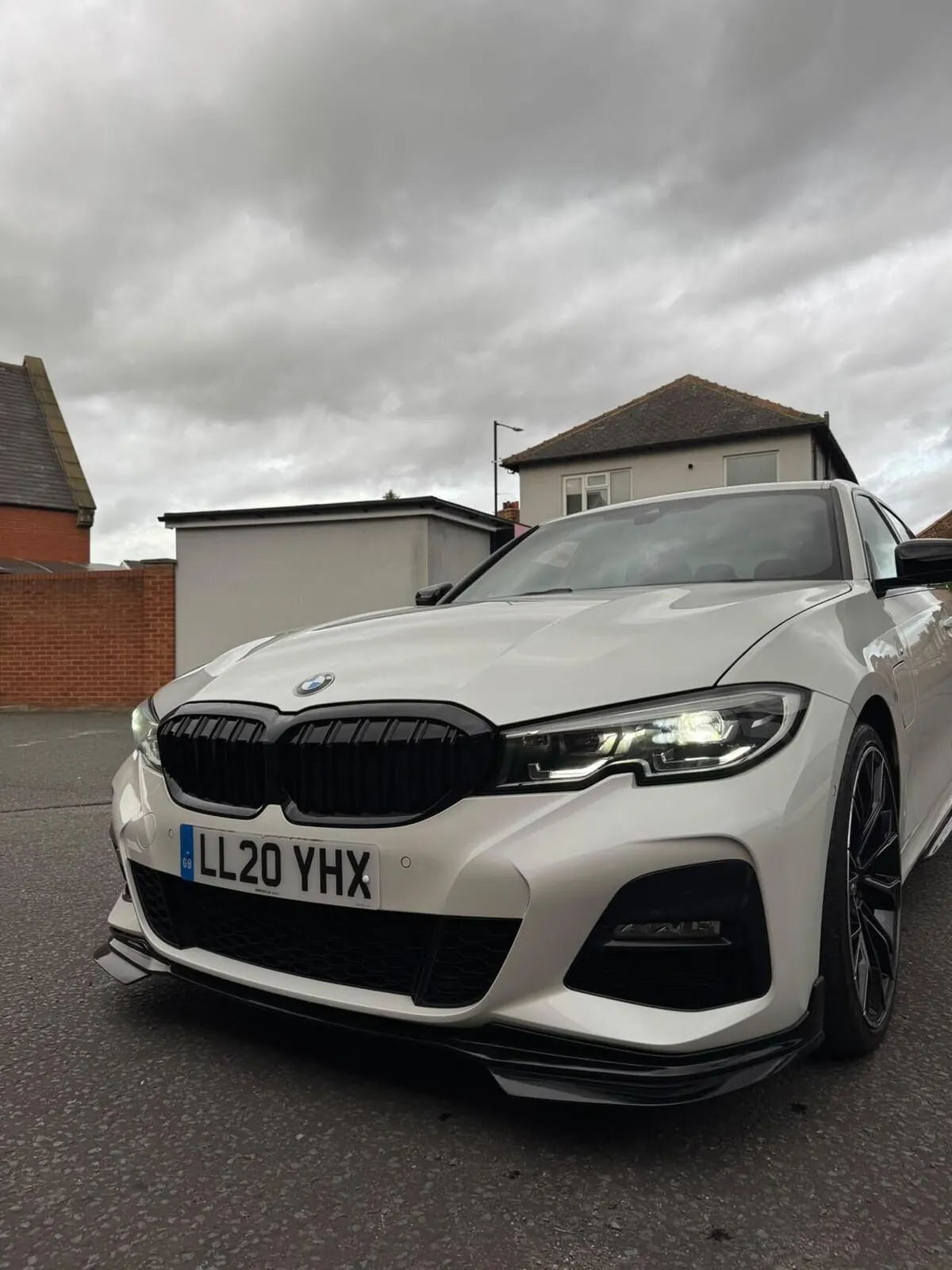 BMW 3 Series 2020 photo 2