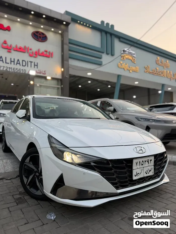 Hyundai Elantra 2022 photo 3