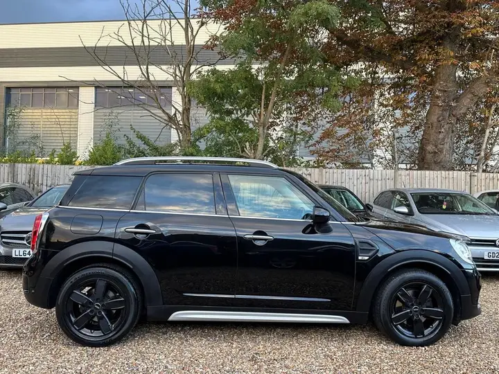 Mini Countryman 2017 photo 2