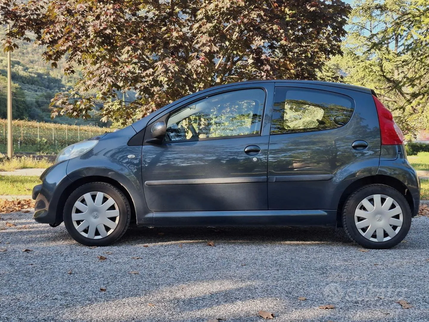 Peugeot 107 2008 photo 3