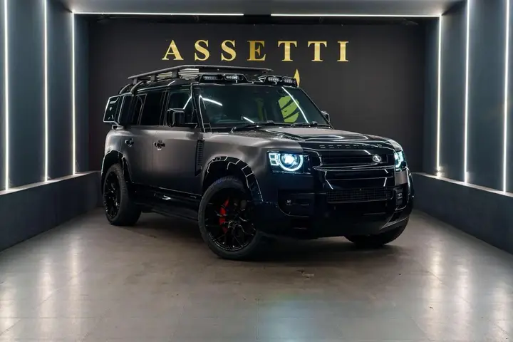 Land Rover Defender 110