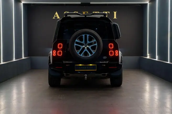 Land Rover Defender 110 2022 photo 4