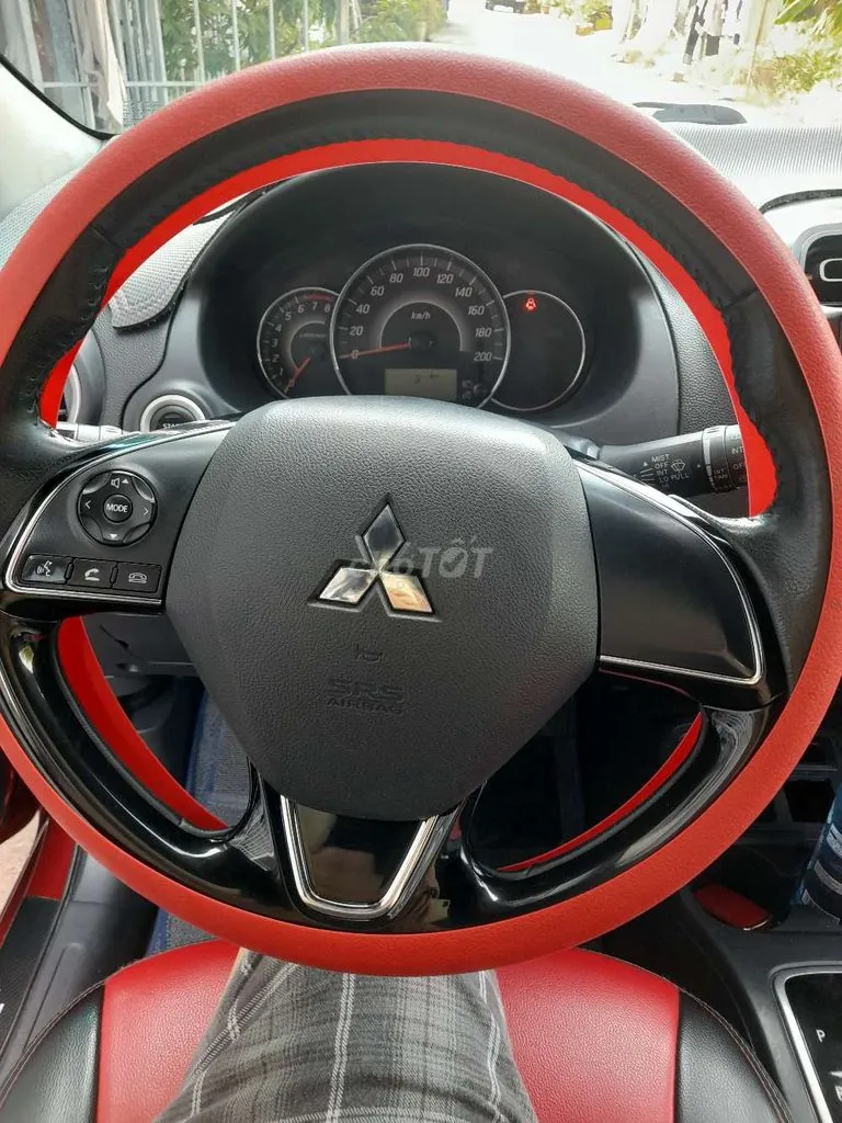 Mitsubishi Mirage 2017 photo 5
