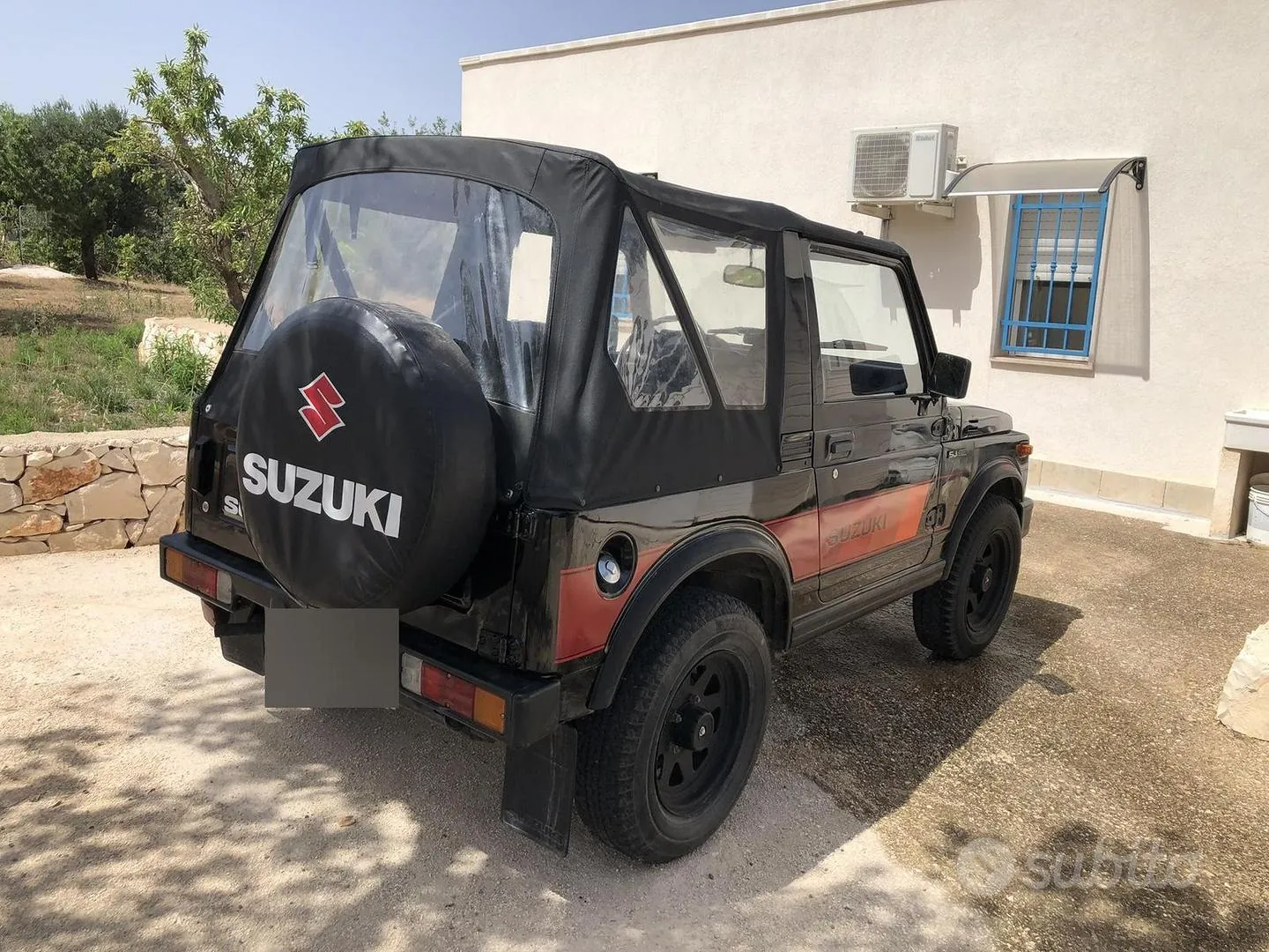 Suzuki Sj400