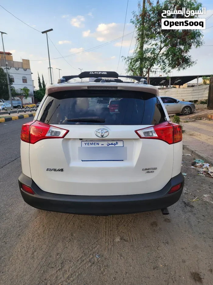 Toyota Rav 4 2015 photo 4