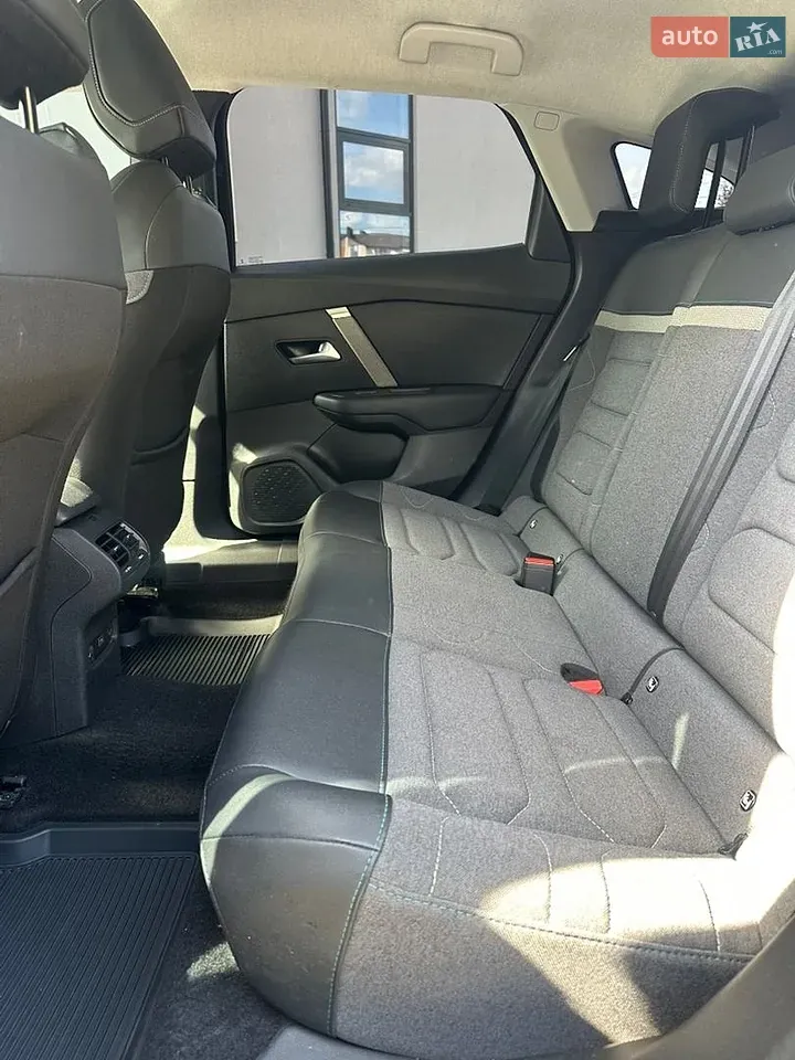 Citroen C4 2023 photo 5