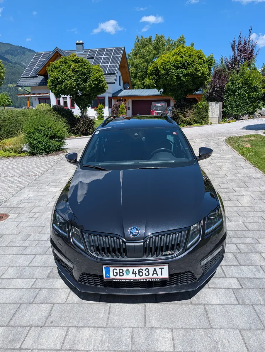 Skoda Octavia 2019 photo 2
