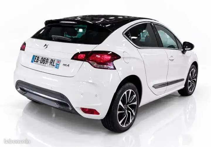 DS Automobiles Ds 4 2016 photo 2