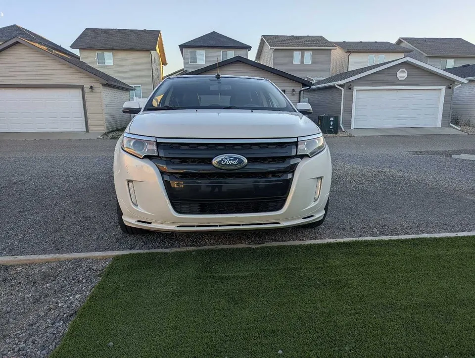 Ford Edge 2013 photo 2