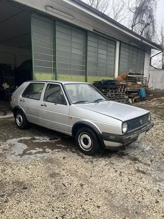 Volkswagen Golf 1985 photo 3