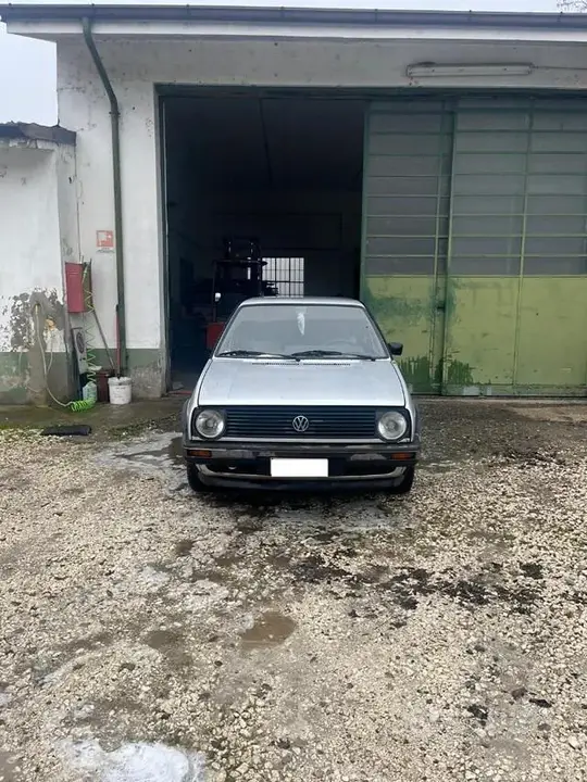 Volkswagen Golf 1985 photo 2