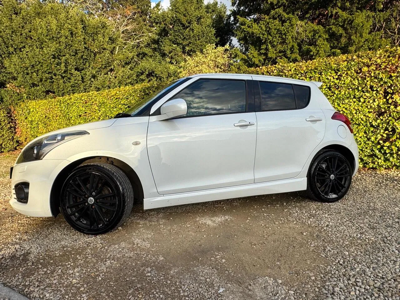Suzuki Swift 2016 photo 2