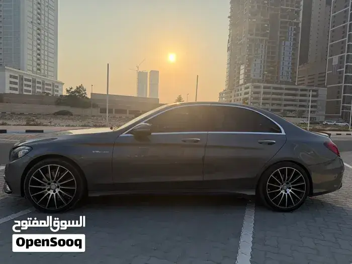 Mercedes-Benz C300 2017 photo 3