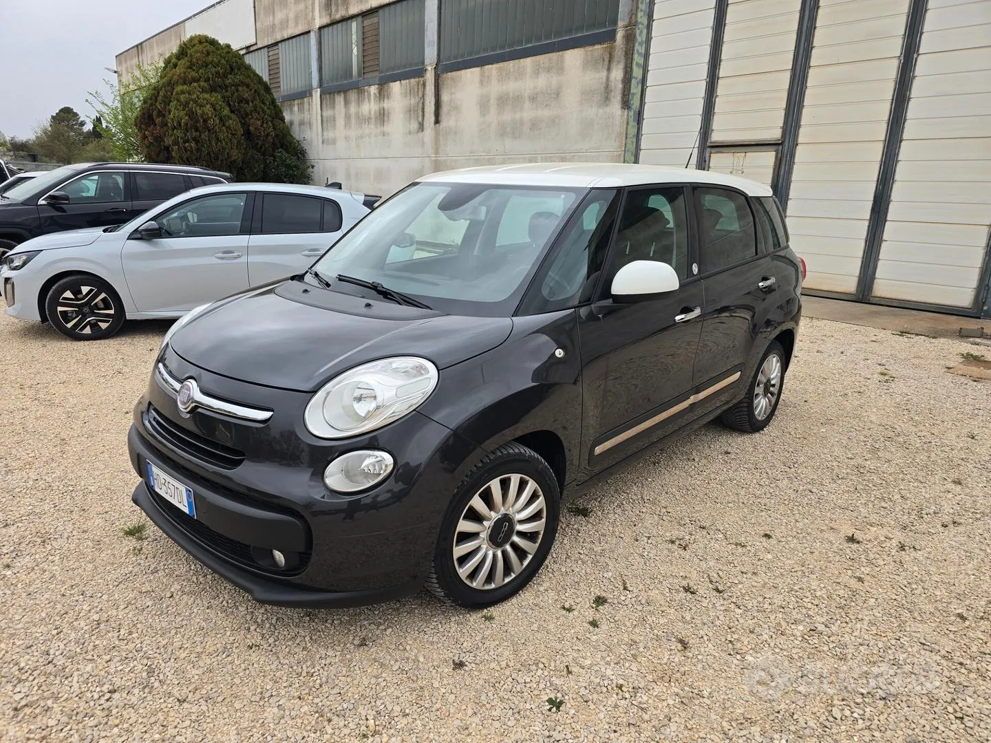 Fiat 500L 2015 photo 2