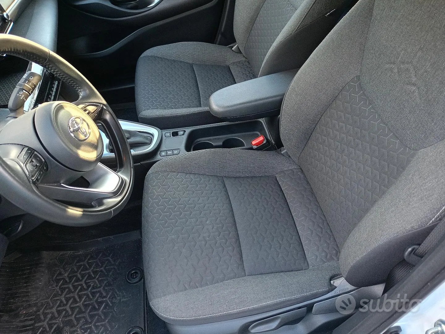Toyota Yaris Cross 2023 photo 4