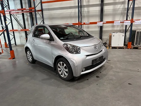 Toyota Iq 2011 photo 2