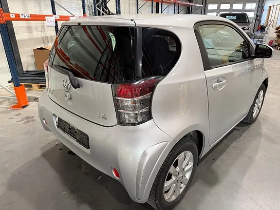 Toyota Iq 2011 photo 5