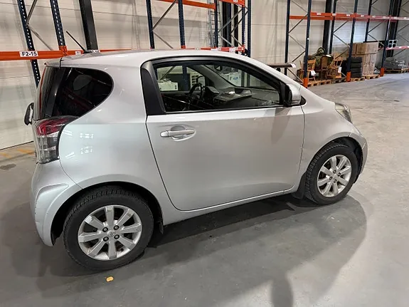 Toyota Iq 2011 photo 4