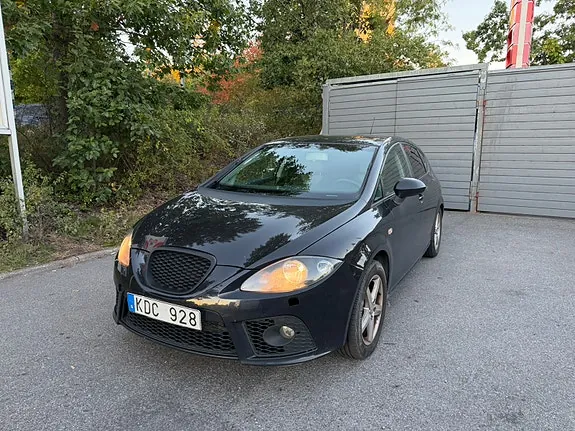 Seat Leon 2010 photo 2