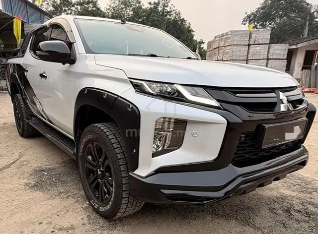 Mitsubishi Triton